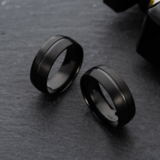 Bague homme noire en acier inoxydable avec design géométrique minimaliste, style streetwear urbain